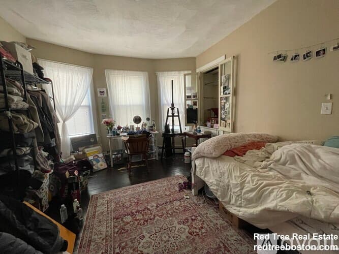 Boston Apartment: 72 Hillside St