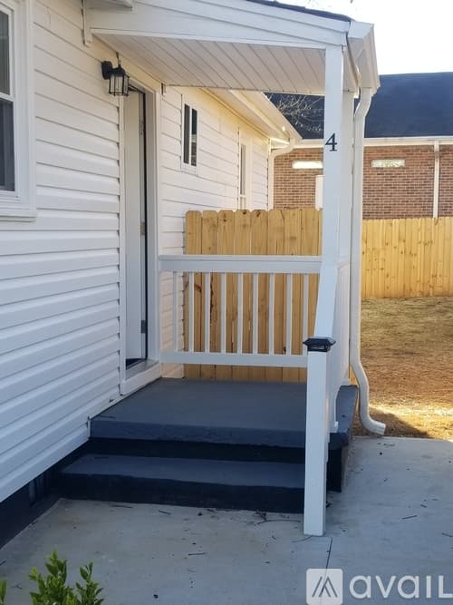 Greenville House: 4 Bigby Street