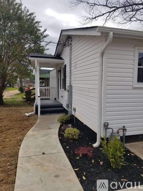 Greenville House: 4 Bigby Street