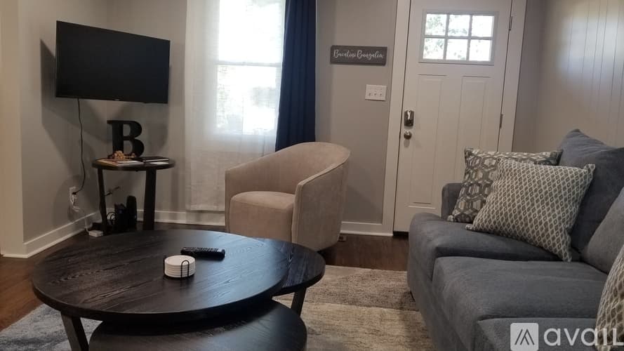 Greenville House: 4 Bigby Street