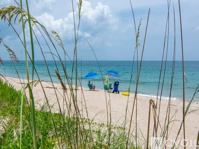 Hutchinson Island Condo: 3870 N Highway A 1 A Ph 5