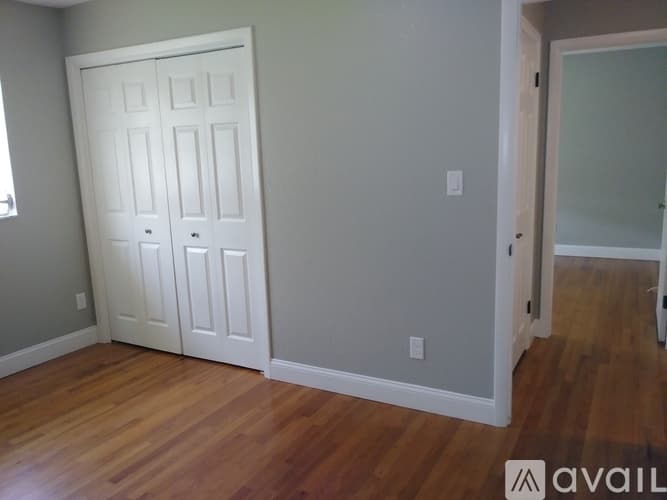Ocala House: 720 NE 17th Ct