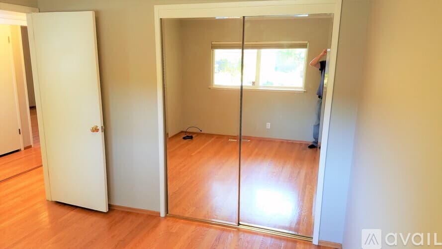 Moraga House: 29 Thorndale Place