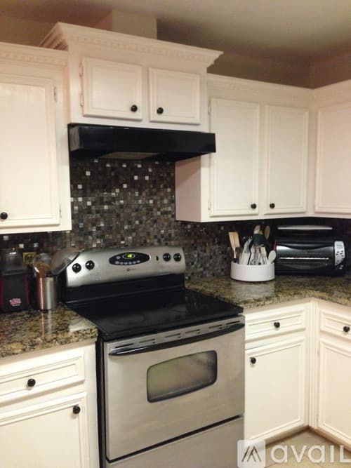 Los Fresnos House: 33506 Falcon Lane