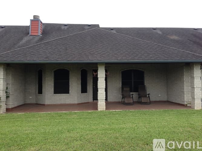 Los Fresnos House: 33506 Falcon Lane