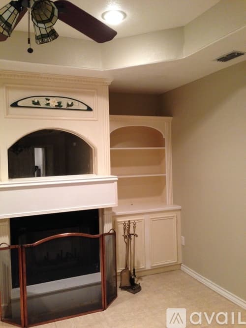 Los Fresnos House: 33506 Falcon Lane