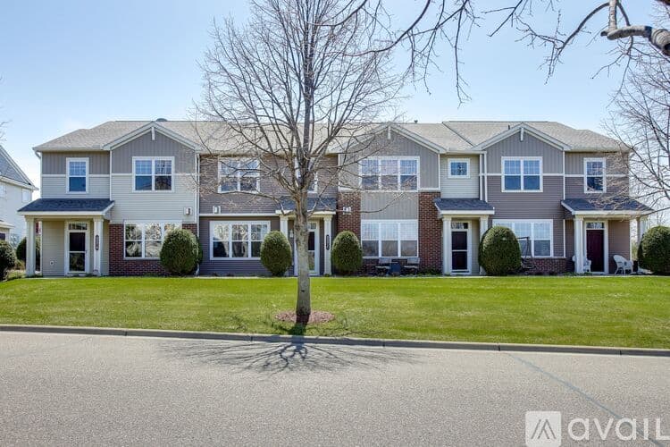 Woodbury Townhome: 3331 Cherry Lane