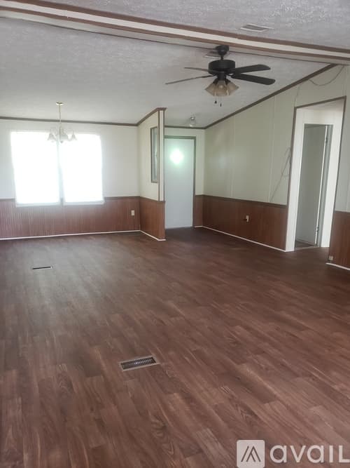 Milledgeville House: 108 Kay Avenue Northeast
