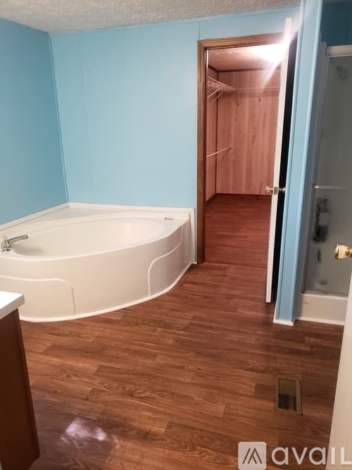 Milledgeville House: 108 Kay Avenue Northeast