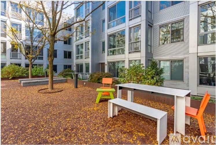 Washington Condo: 4101 Albemarle Street Northwest