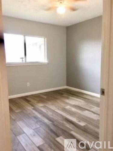 Houston House: 2607 Cypressvine Drive