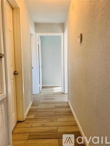Houston House: 2607 Cypressvine Drive