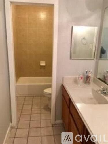 Houston House: 2607 Cypressvine Drive