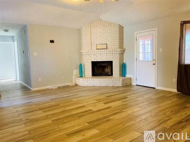 Houston House: 2607 Cypressvine Drive
