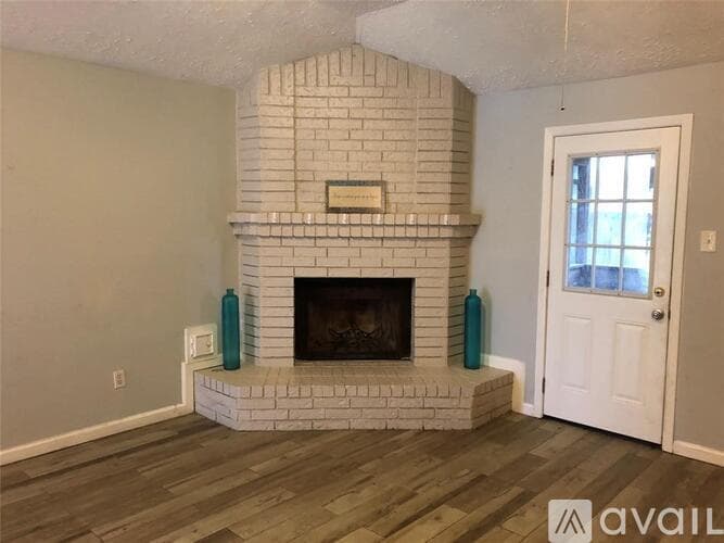 Houston House: 2607 Cypressvine Drive