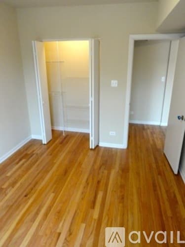 Chicago Apartment: 2803 W Lawrence Ave