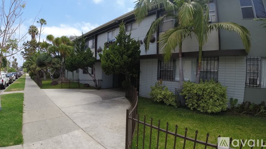 Los Angeles Apartment: 3956 Stevely Ave