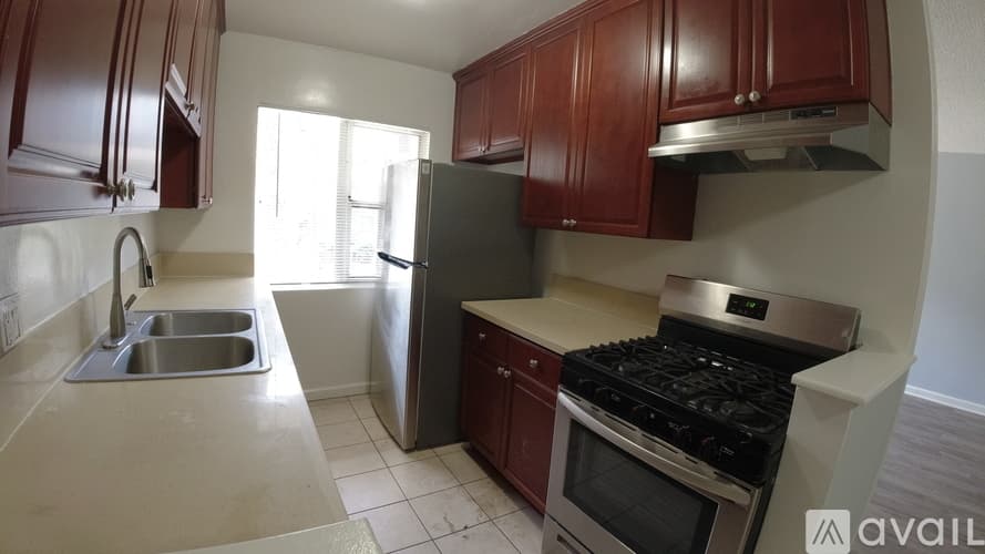 Los Angeles Apartment: 3956 Stevely Ave