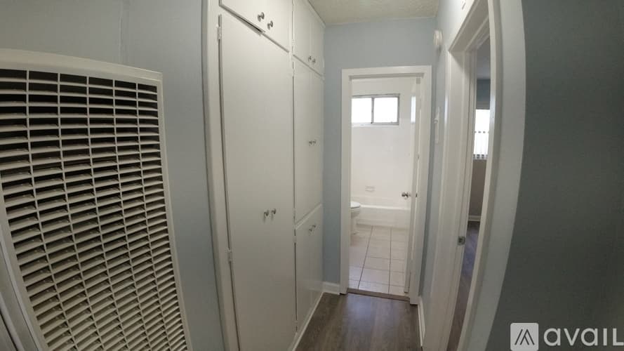 Los Angeles Apartment: 3956 Stevely Ave