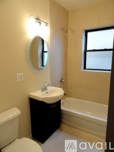 Chicago Apartment: 2803 W Lawrence Ave