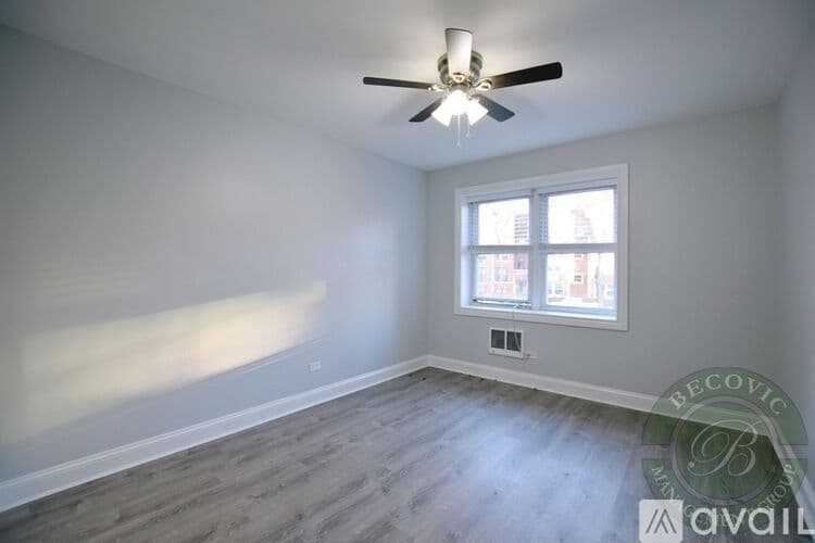 Chicago Apartment: 7710 N Sheridan Rd