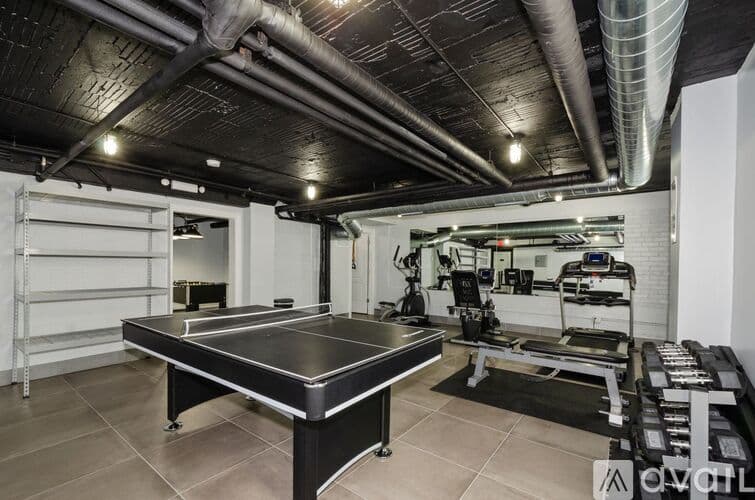 Chicago Apartment: 7710 N Sheridan Rd