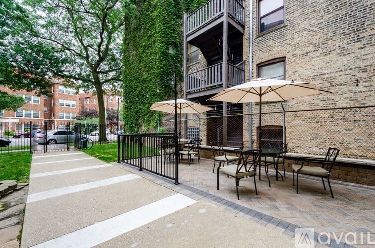 Chicago Apartment: 7710 N Sheridan Rd