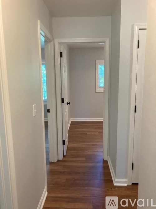 Mount Pleasant House: 1133 Island View Dr