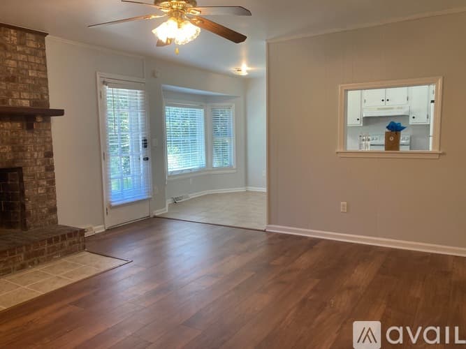 Mount Pleasant House: 1133 Island View Dr