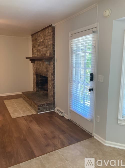 Mount Pleasant House: 1133 Island View Dr