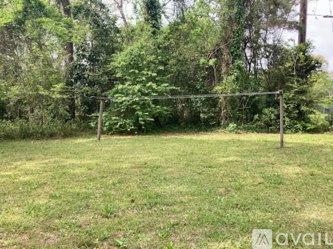 Mount Pleasant House: 1133 Island View Dr