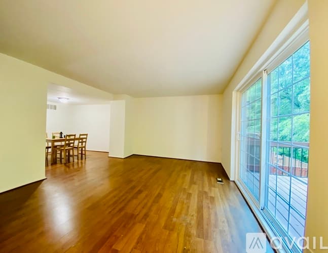 Columbia Townhome: 10690 High Beam Court