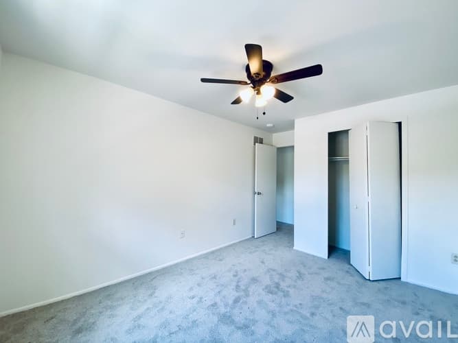 Columbia Townhome: 10690 High Beam Court