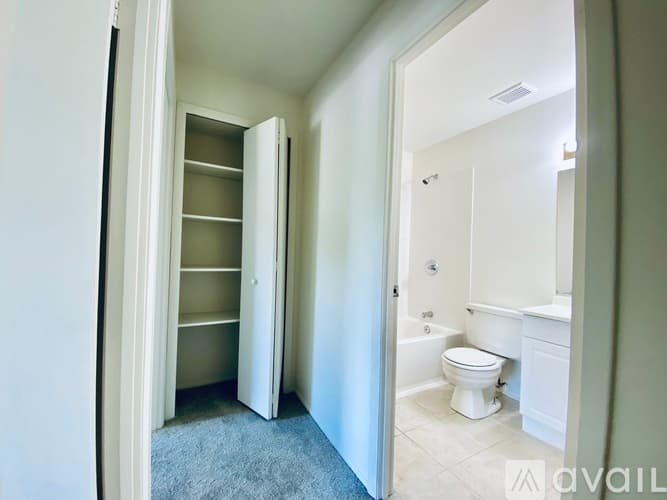 Columbia Townhome: 10690 High Beam Court