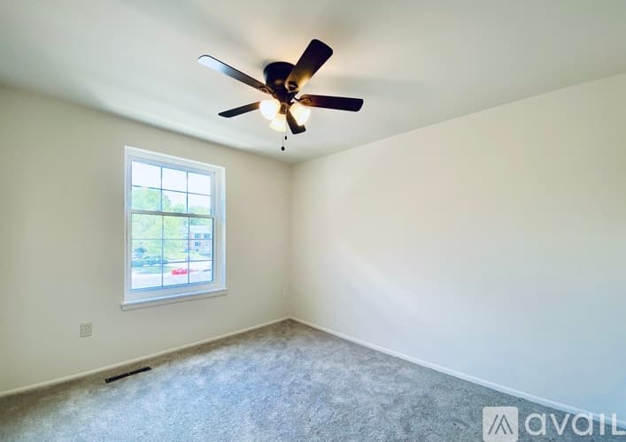 Columbia Townhome: 10690 High Beam Court