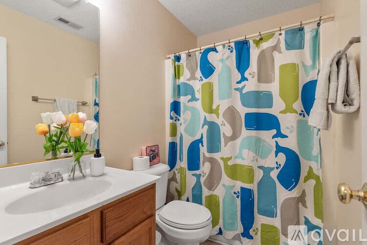 Apex House: 301 Glaston Ct