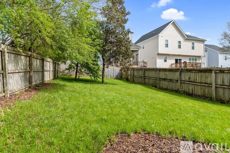 Apex House: 301 Glaston Ct