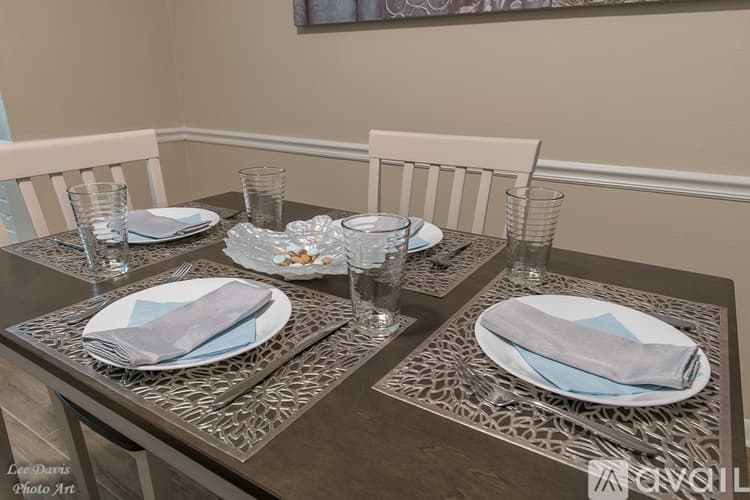 Shreveport Townhome: 10217 Los Altos Dr