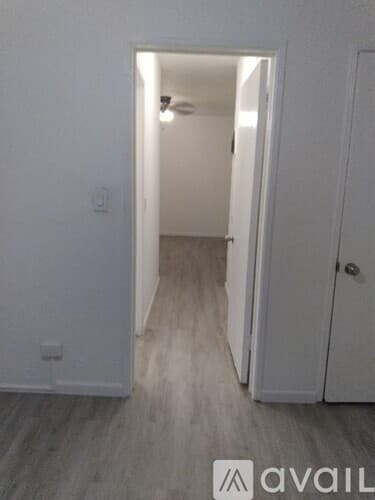 Surfside Apartment: 9064 Collins Ave