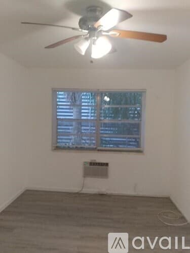 Surfside Apartment: 9064 Collins Ave