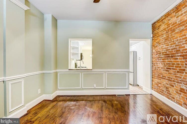 Philadelphia House: 4447 Baker St