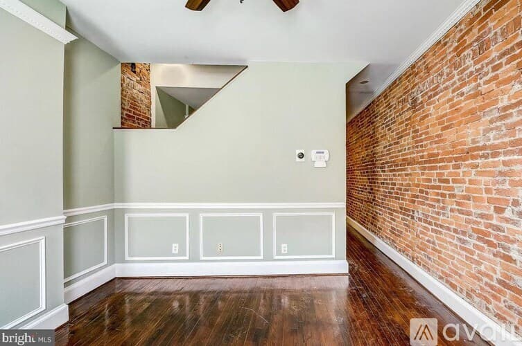 Philadelphia House: 4447 Baker St