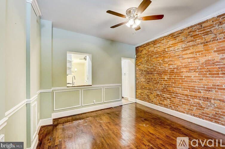 Philadelphia House: 4447 Baker St