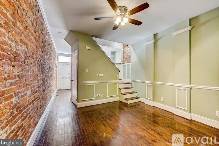 Philadelphia House: 4447 Baker St