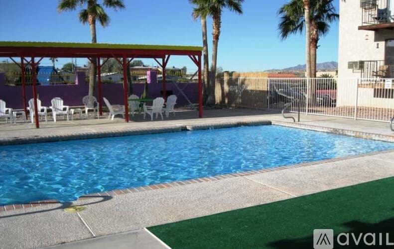 Bullhead City Apartment: 320 Lee Ave