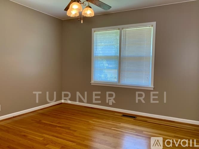 Lavonia House: 85 Parkertown Road