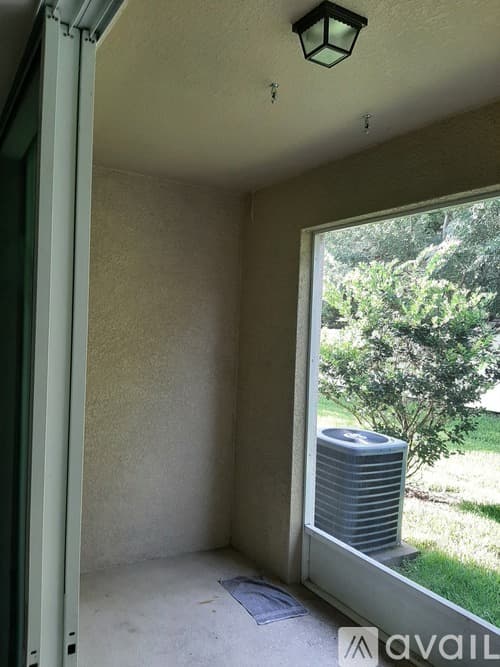 Brandon Townhome: 2151 Broadway View Avenue
