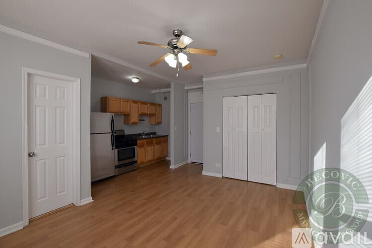 Chicago Apartment: 5860 N Kenmore Ave