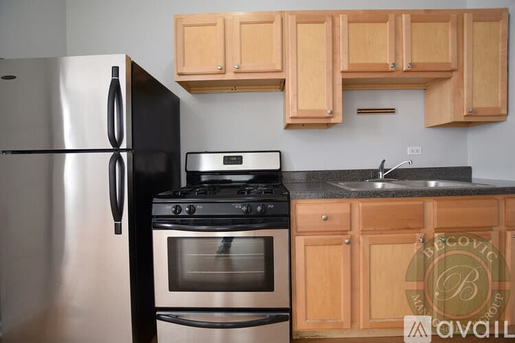 Chicago Apartment: 5860 N Kenmore Ave