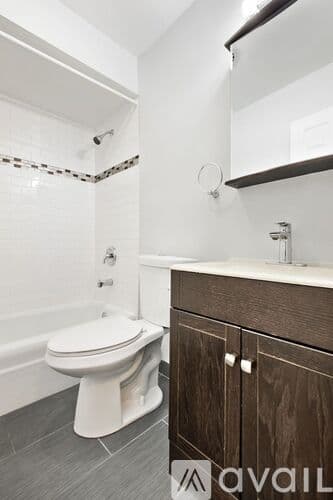 Chicago Apartment: 6201 N Kenmore Ave